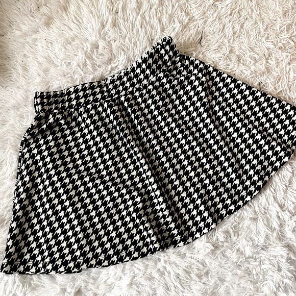 Flare Skirt 💕 - Picture 2 of 9